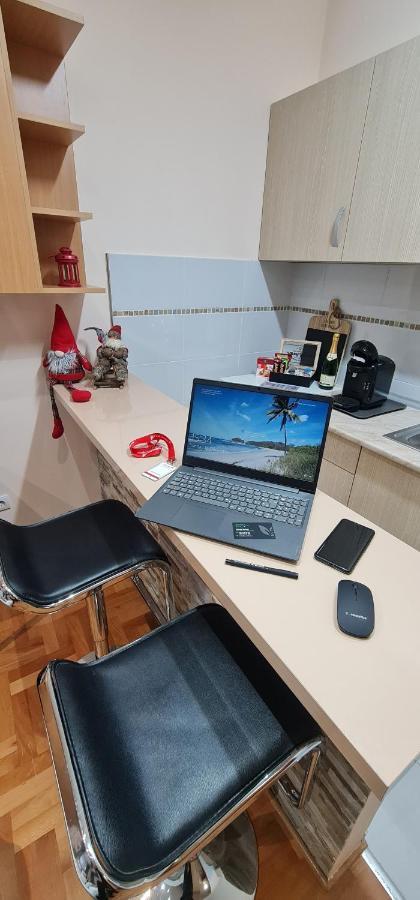 Design Apartment Business Lux 4 Star "Rio" Completely Business Lux Place In The City Center & Free Included Industry Optical Wifi & Netflix & Keyless Code Entry & Full Smart App & Kitchen & Washing Machine & Wide Terrace & Secure 2 Parking Place Τσούπρια Εξωτερικό φωτογραφία